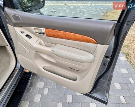 Лексус ГХ 2004 у Одесі на Automoto.ua Сірий Лексус ГХ, об'ємом двигуна 4.66 л та пробігом 174 тис. км за 12700 $, фото 43 на Automoto.ua