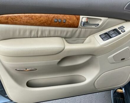 Сірий Лексус ГХ, об'ємом двигуна 4.7 л та пробігом 190 тис. км за 14600 $, фото 14 на Automoto.ua