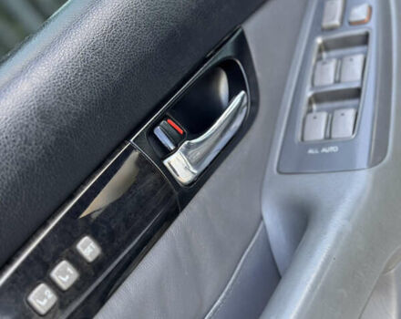 Серый Лексус ГХ, объемом двигателя 4.7 л и пробегом 217 тыс. км за 14200 $, фото 13 на Automoto.ua