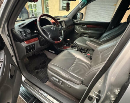 Серый Лексус ГХ, объемом двигателя 4.66 л и пробегом 300 тыс. км за 15500 $, фото 29 на Automoto.ua