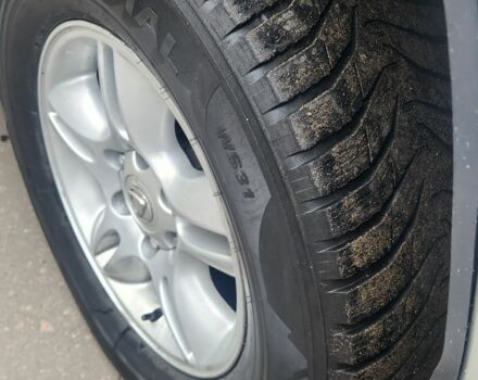 Сірий Лексус ГХ, об'ємом двигуна 4.7 л та пробігом 226 тис. км за 14800 $, фото 6 на Automoto.ua