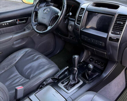 Серый Лексус ГХ, объемом двигателя 4.7 л и пробегом 217 тыс. км за 14200 $, фото 15 на Automoto.ua
