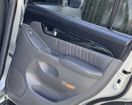 Серый Лексус ГХ, объемом двигателя 4.7 л и пробегом 217 тыс. км за 14200 $, фото 24 на Automoto.ua