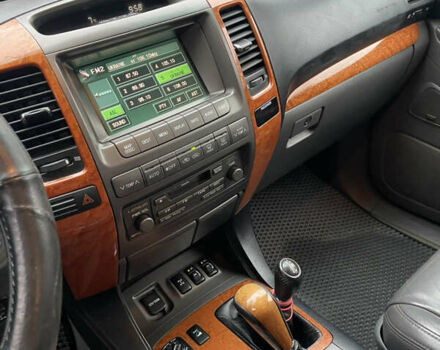 Серый Лексус ГХ, объемом двигателя 4.7 л и пробегом 380 тыс. км за 12900 $, фото 12 на Automoto.ua