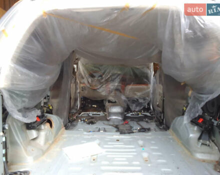 Серый Лексус ГХ, объемом двигателя 4.7 л и пробегом 209 тыс. км за 20000 $, фото 17 на Automoto.ua