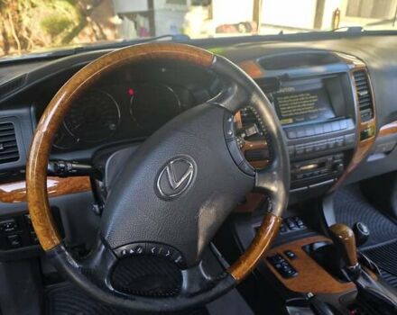 Серый Лексус ГХ, объемом двигателя 4.66 л и пробегом 280 тыс. км за 17800 $, фото 12 на Automoto.ua