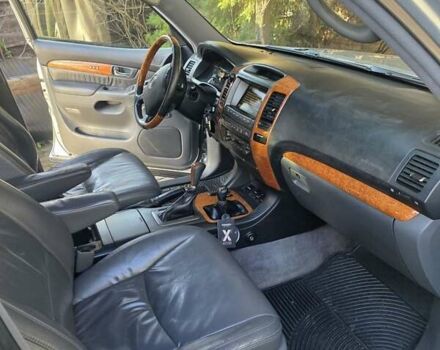 Серый Лексус ГХ, объемом двигателя 4.66 л и пробегом 280 тыс. км за 17800 $, фото 17 на Automoto.ua