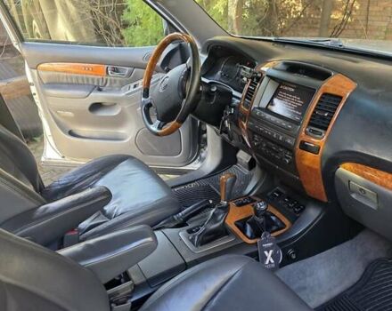 Серый Лексус ГХ, объемом двигателя 4.66 л и пробегом 280 тыс. км за 17800 $, фото 19 на Automoto.ua