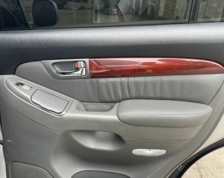 Сірий Лексус ГХ, об'ємом двигуна 4.7 л та пробігом 236 тис. км за 16500 $, фото 16 на Automoto.ua