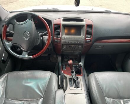 Сірий Лексус ГХ, об'ємом двигуна 4.7 л та пробігом 236 тис. км за 16500 $, фото 11 на Automoto.ua