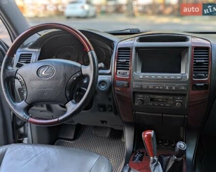 Сірий Лексус ГХ, об'ємом двигуна 4.66 л та пробігом 223 тис. км за 17900 $, фото 24 на Automoto.ua