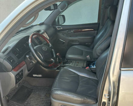 Сірий Лексус ГХ, об'ємом двигуна 4.66 л та пробігом 180 тис. км за 18900 $, фото 3 на Automoto.ua