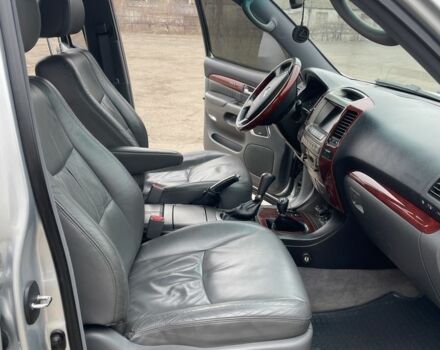 Сірий Лексус ГХ, об'ємом двигуна 4.7 л та пробігом 236 тис. км за 16500 $, фото 12 на Automoto.ua