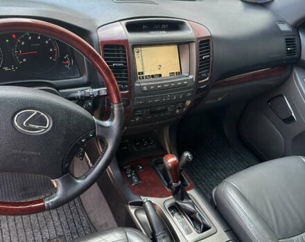 Сірий Лексус ГХ, об'ємом двигуна 4.66 л та пробігом 180 тис. км за 18900 $, фото 1 на Automoto.ua