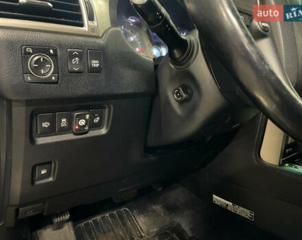 Серый Лексус ГХ, объемом двигателя 4.6 л и пробегом 330 тыс. км за 20000 $, фото 17 на Automoto.ua