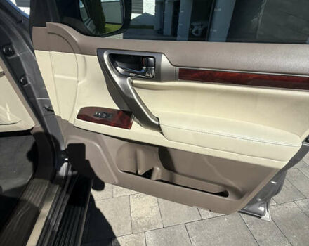 Серый Лексус ГХ, объемом двигателя 4.61 л и пробегом 194 тыс. км за 25000 $, фото 5 на Automoto.ua