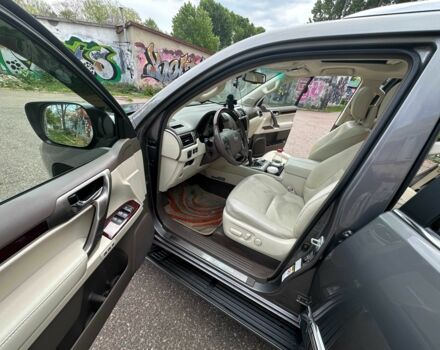 Серый Лексус ГХ, объемом двигателя 4.6 л и пробегом 103 тыс. км за 29500 $, фото 13 на Automoto.ua