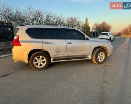 Серый Лексус ГХ, объемом двигателя 4.61 л и пробегом 320 тыс. км за 22800 $, фото 4 на Automoto.ua