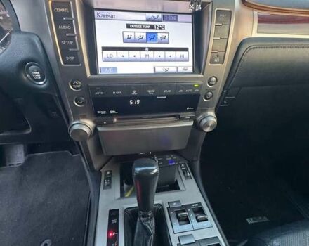 Серый Лексус ГХ, объемом двигателя 4.61 л и пробегом 320 тыс. км за 22800 $, фото 13 на Automoto.ua