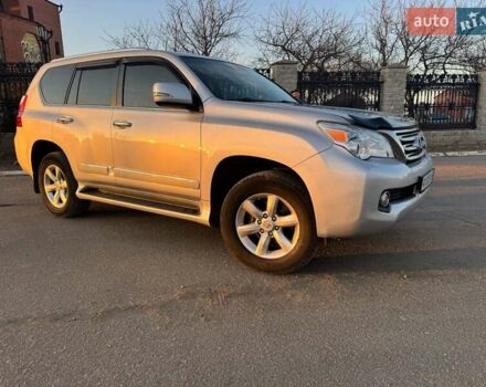 Серый Лексус ГХ, объемом двигателя 4.61 л и пробегом 320 тыс. км за 22800 $, фото 3 на Automoto.ua