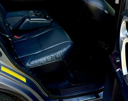 Серый Лексус ГХ, объемом двигателя 4.6 л и пробегом 278 тыс. км за 29999 $, фото 7 на Automoto.ua