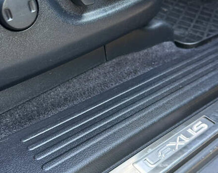 Серый Лексус ГХ, объемом двигателя 4.6 л и пробегом 278 тыс. км за 29999 $, фото 9 на Automoto.ua