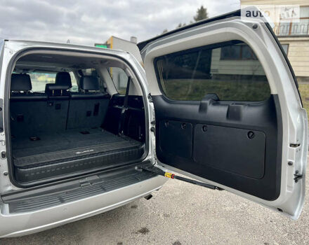 Серый Лексус ГХ, объемом двигателя 4.6 л и пробегом 38 тыс. км за 35555 $, фото 48 на Automoto.ua