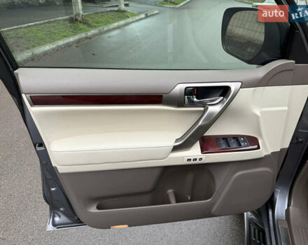 Сірий Лексус ГХ, об'ємом двигуна 4.61 л та пробігом 147 тис. км за 33500 $, фото 10 на Automoto.ua