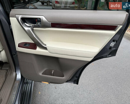 Сірий Лексус ГХ, об'ємом двигуна 4.61 л та пробігом 147 тис. км за 33500 $, фото 18 на Automoto.ua