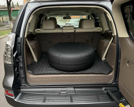 Сірий Лексус ГХ, об'ємом двигуна 4.61 л та пробігом 147 тис. км за 33500 $, фото 33 на Automoto.ua