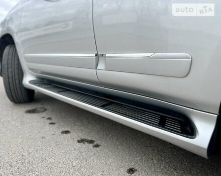 Серый Лексус ГХ, объемом двигателя 4.6 л и пробегом 38 тыс. км за 35555 $, фото 25 на Automoto.ua