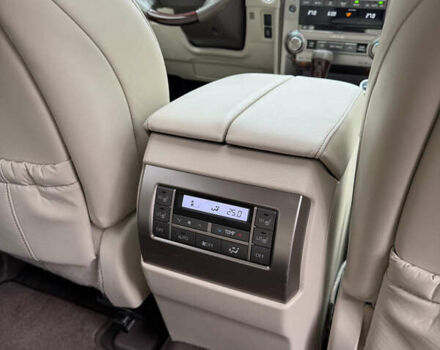 Сірий Лексус ГХ, об'ємом двигуна 4.61 л та пробігом 147 тис. км за 33500 $, фото 19 на Automoto.ua