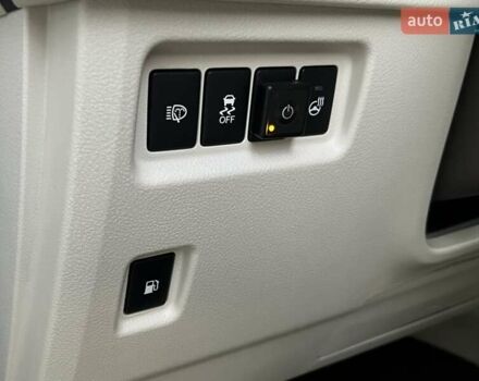 Серый Лексус ГХ, объемом двигателя 4.61 л и пробегом 130 тыс. км за 37500 $, фото 60 на Automoto.ua