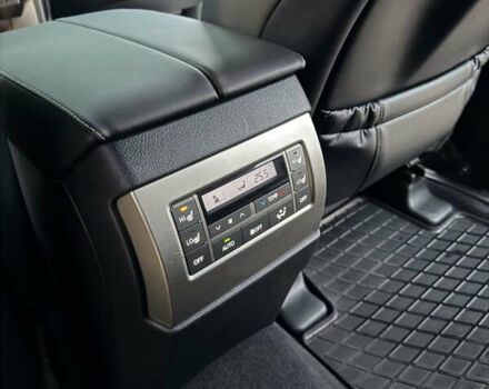 Серый Лексус ГХ, объемом двигателя 4.6 л и пробегом 118 тыс. км за 41500 $, фото 17 на Automoto.ua