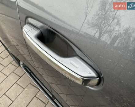 Сірий Лексус ГХ, об'ємом двигуна 4.61 л та пробігом 115 тис. км за 52700 $, фото 15 на Automoto.ua