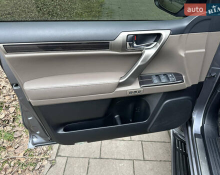 Сірий Лексус ГХ, об'ємом двигуна 4.61 л та пробігом 115 тис. км за 52700 $, фото 27 на Automoto.ua