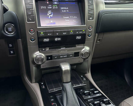 Сірий Лексус ГХ, об'ємом двигуна 4.61 л та пробігом 115 тис. км за 52700 $, фото 37 на Automoto.ua