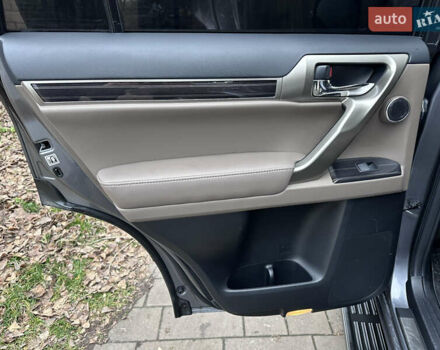 Сірий Лексус ГХ, об'ємом двигуна 4.61 л та пробігом 115 тис. км за 52700 $, фото 60 на Automoto.ua