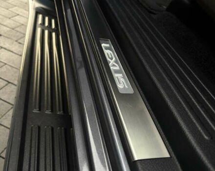 Серый Лексус ГХ, объемом двигателя 4.61 л и пробегом 32 тыс. км за 59800 $, фото 10 на Automoto.ua