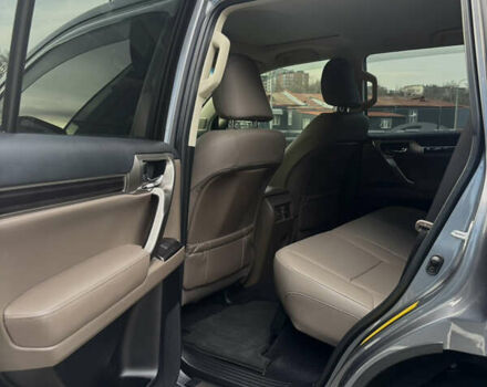 Серый Лексус ГХ, объемом двигателя 4.61 л и пробегом 32 тыс. км за 59800 $, фото 14 на Automoto.ua