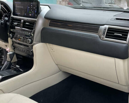 Сірий Лексус ГХ, об'ємом двигуна 4.61 л та пробігом 49 тис. км за 39000 $, фото 11 на Automoto.ua