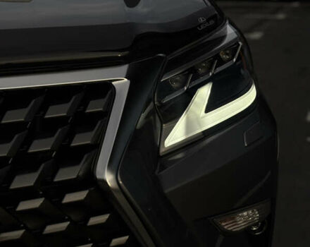 Серый Лексус ГХ, объемом двигателя 4.61 л и пробегом 32 тыс. км за 59800 $, фото 13 на Automoto.ua