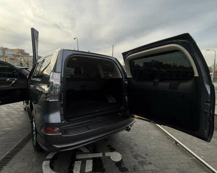 Серый Лексус ГХ, объемом двигателя 4.61 л и пробегом 32 тыс. км за 59800 $, фото 7 на Automoto.ua