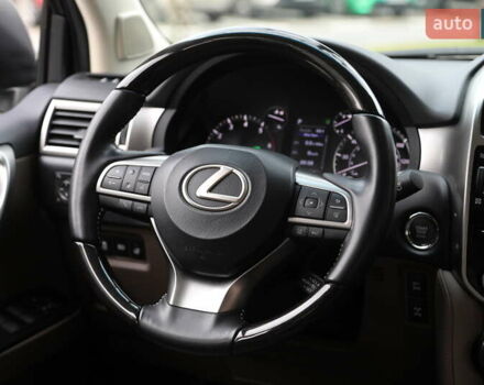 Сірий Лексус ГХ, об'ємом двигуна 4.61 л та пробігом 29 тис. км за 67000 $, фото 17 на Automoto.ua