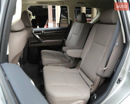 Сірий Лексус ГХ, об'ємом двигуна 4.61 л та пробігом 29 тис. км за 67000 $, фото 10 на Automoto.ua