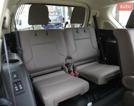 Сірий Лексус ГХ, об'ємом двигуна 4.61 л та пробігом 29 тис. км за 67000 $, фото 11 на Automoto.ua