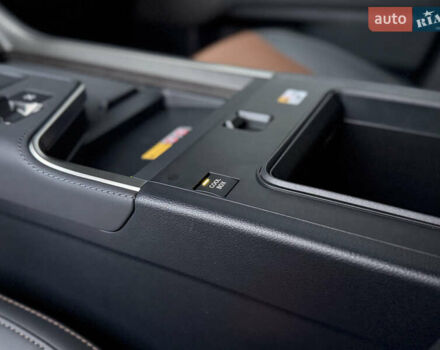 Сірий Лексус ГХ, об'ємом двигуна 3.45 л та пробігом 4 тис. км за 101200 $, фото 27 на Automoto.ua