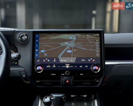 Сірий Лексус ГХ, об'ємом двигуна 3.45 л та пробігом 4 тис. км за 101200 $, фото 23 на Automoto.ua