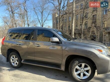 Серый Лексус ГХ, объемом двигателя 4.61 л и пробегом 174 тыс. км за 25800 $, фото 1 на Automoto.ua