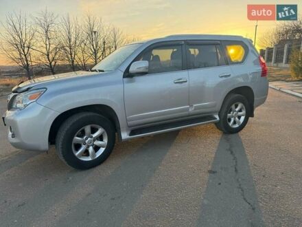 Сірий Лексус ГХ, об'ємом двигуна 4.61 л та пробігом 320 тис. км за 22800 $, фото 1 на Automoto.ua